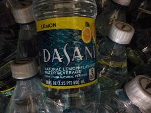 lot 266 image: 24 Bottles Dasani Lemon Flavored Wa...