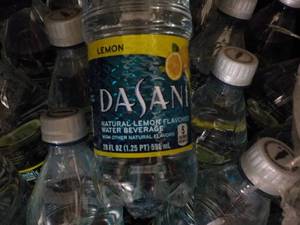 lot 267 image: 24 Bottles Dasani Lemon Flavored Wa...