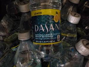 lot 268 image: 24 Bottles Dasani Lemon Flavored Wa...