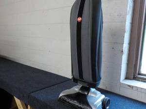 lot 304 image: Hoover Vacuum...