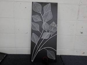 lot 326 image: Light Up Wall Dcor 12 x 28...