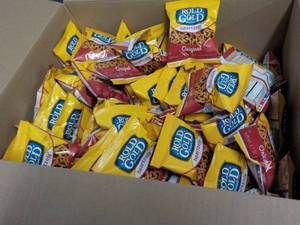 lot 250 image: Case of 104 Bags Heartzels...