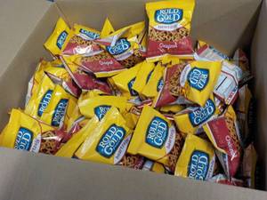 lot 252 image: Case of 104 Bags Heartzels...