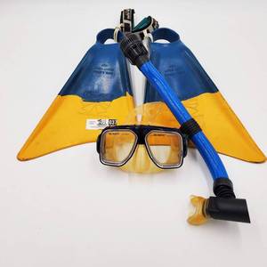Churchill Makapuu Floating Fins w Fin Tethers, SeaDive Goggles and Snorkel