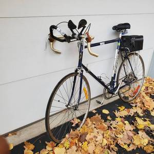 Vintage Trek 400 wmanual and Lots of Accessories