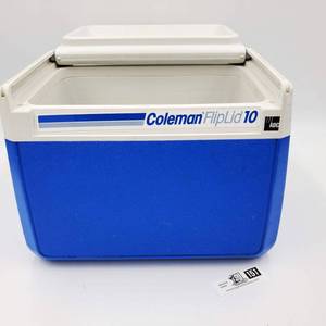 2 Coleman Flip Lid 10 Coolers