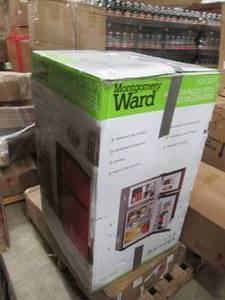 lot 51 image: Montgomery Ward 3.2 Cu. Ft. Refrige...