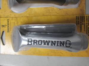 lot 70 image: 5 Browning Pistol Grip Gear Shifts...