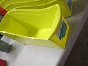 lot 81 image: 13 Plastic Book Bins...
