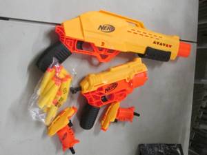 lot 104 image: Nerf Guns...