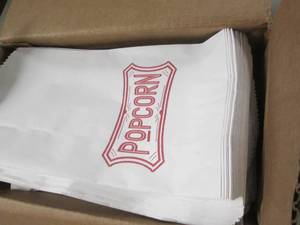 lot 119 image: Box of Popcorn Bags...