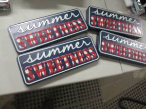 lot 133 image: 4 Summer Signs...