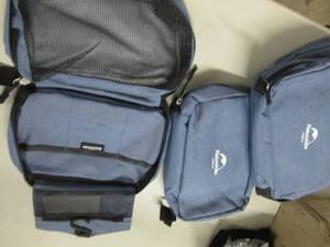 lot 165 image: 4 NatureHike Hanging Toiletry Bags...