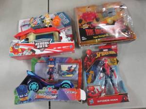 lot 253 image: 4 Assorted Toys...