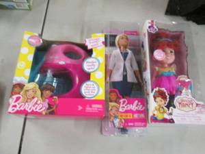 lot 259 image: Barbie, Barbie Mixer, Fancy Nancy...