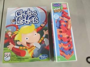 lot 261 image: Chutes & Ladders, Peppa Pig Tumblin...