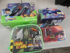 lot 266 image: 4 Assorted Toys...