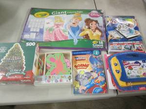 lot 304 image: Drawing Board, Puzzle, Coloring Pag...