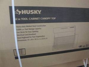 lot 317 image: Husky Heavy Duty 42 in. 0-Drawer Ca...