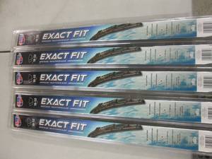 lot 363 image: 5 Carquest Exact Fit 18-52 Wiper Bl...