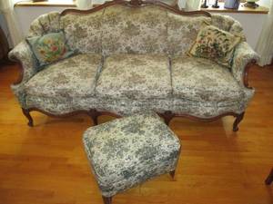 lot 2 image: Wood framed couch with ottoman, 72...