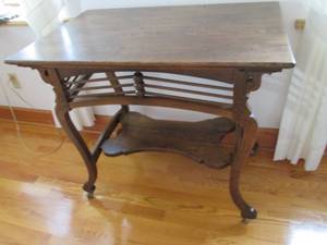 lot 4 image: Wood table on wheels...
