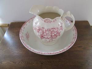 lot 14 image: Bowl and pitcher...