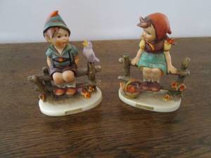 lot 37 image: Wayside harmony, Just resting figur...