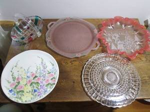 lot 39 image: Decorative plates and basket...