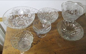 lot 57 image: Clear glassware...
