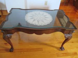 lot 66 image: Ornate end table, with glass top - ...