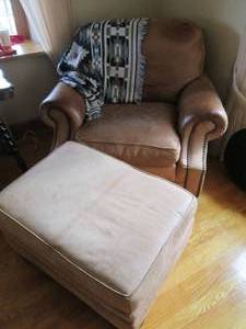 lot 79 image: Pensylvania House leather armchair ...