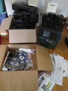 lot 91 image: Complete stereo system with Bose sp...