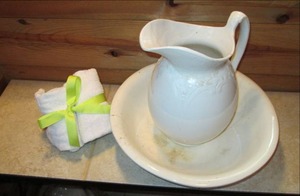 lot 113 image: Bowl and pitcher...