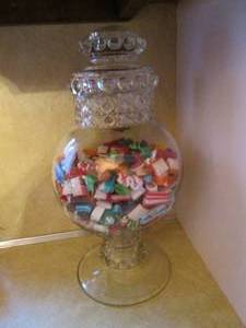 lot 120 image: Candy dish with hard candy...