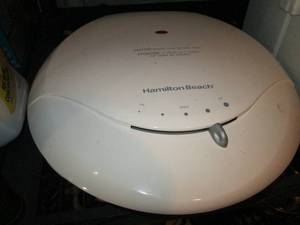 lot 164 image: Hamilton Beach cooker and grill
