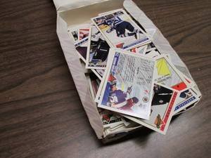 lot 189 image: Topps Premier hockey cards...