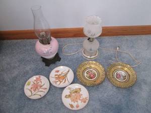 lot 227 image: Decorative lamps and plates...