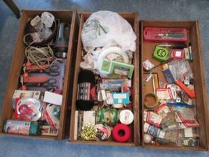 lot 231 image: Large value lot of sewing, craft an...