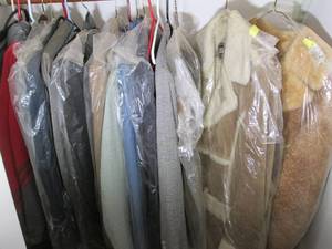 lot 523 image: Lot of Mens Coats Suits and Sport Coat