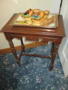 lot 535 image: Wood table with mirror and wood sho...