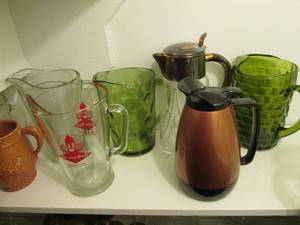 lot 596 image: Lot of pitchers...