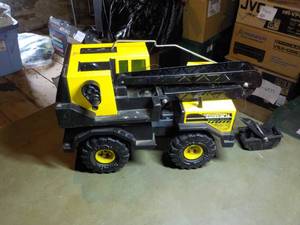 lot 325 image: Tonka Metal Turbo Diesel Toy Trunk ...