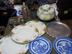 lot 360 image: Myott Staffordshire London Plates, ...