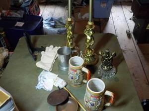 lot 362 image: Cupid Candle Holders, Budwieser Mug...