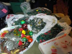 lot 446 image: Bubble Lights and Christmas Lights ...