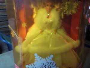 lot 445 image: Holiday Barbie ...