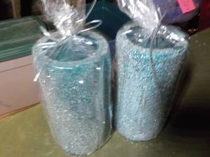 lot 447 image: Christmas Candles in a covered tote...