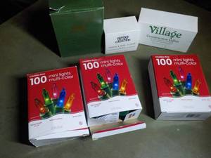 lot 470 image: Christmas Lights and Village Access...