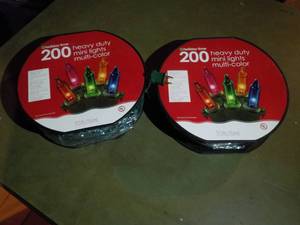 lot 494 image: Set of 2 Holiday Times 200 Mini Lig...